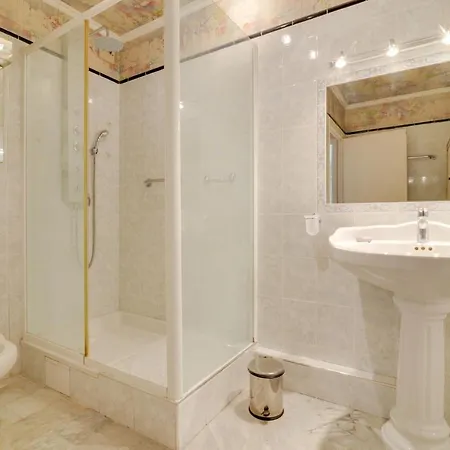3 Pieces A Deux Pas Des Plages De Juan-les-pins Appartement