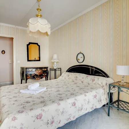 3 Pieces A Deux Pas Des Plages De Juan-les-pins Appartement *